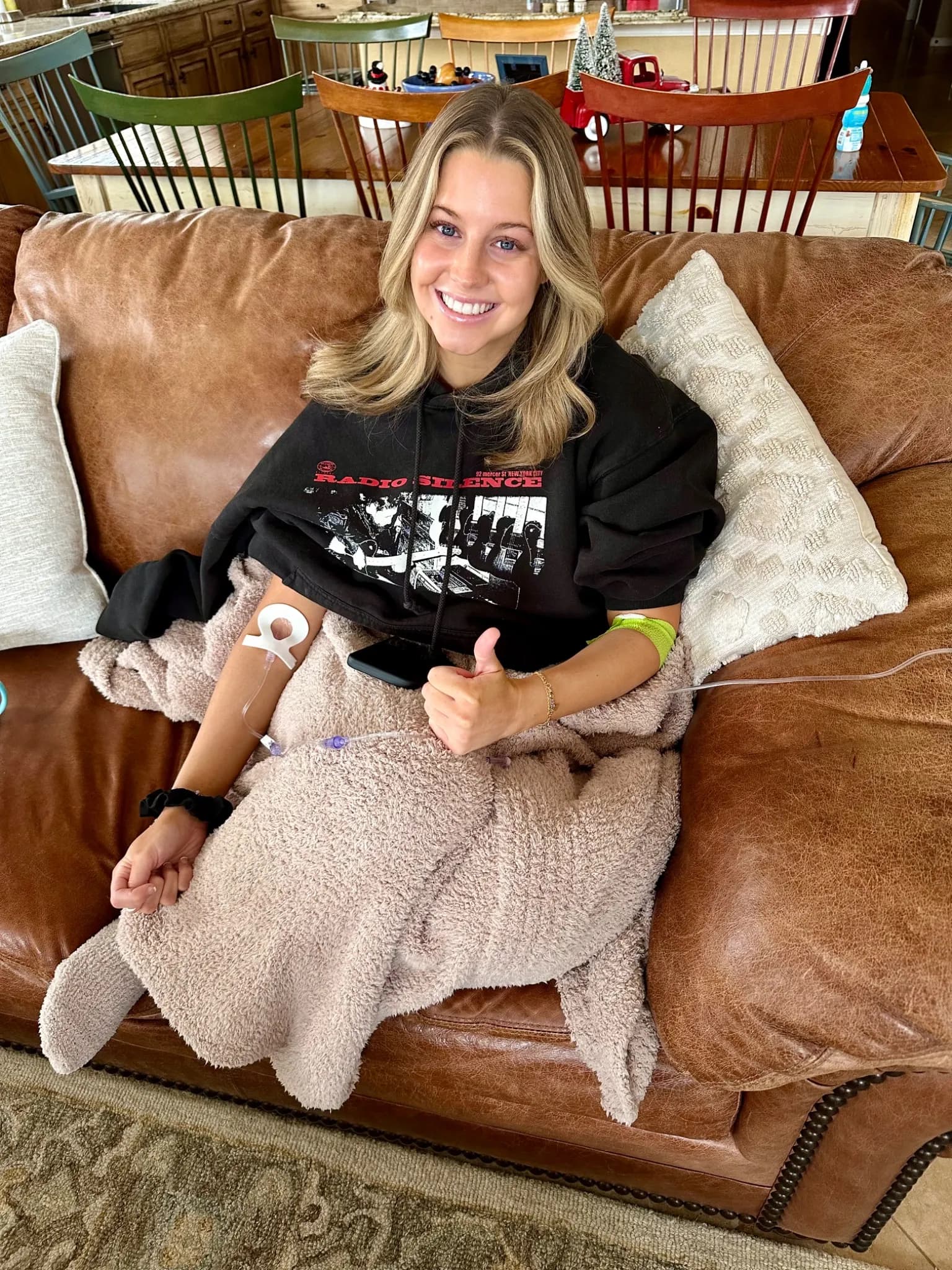 Mobile IV Patient receiving IV therapy treatment
